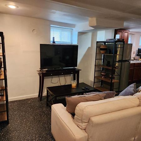 Cozy Studio; Lower Level Unit New York Extérieur photo