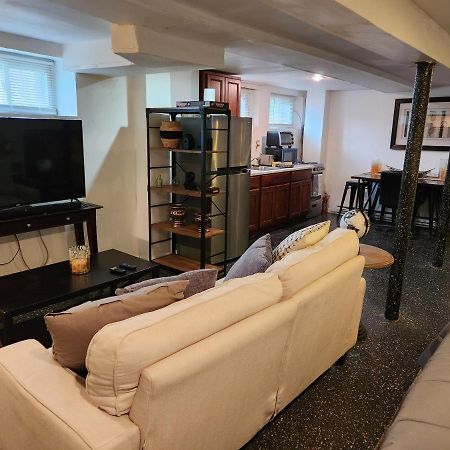 Cozy Studio; Lower Level Unit New York Extérieur photo