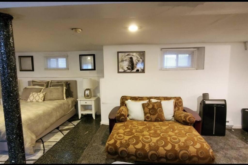 Cozy Studio; Lower Level Unit New York Extérieur photo